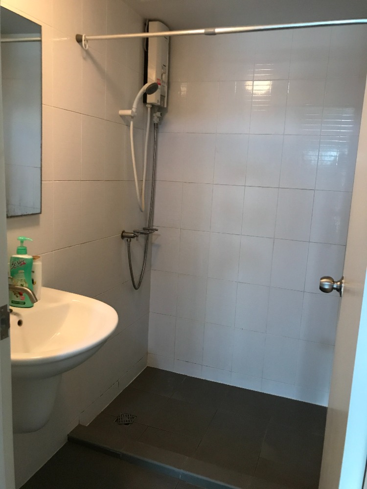 For SaleCondoRamkhamhaeng, Hua Mak : S-UAT115  sale condo U @Huamak station, 31 sqm. 5th Floor 1.3 mb. 064-959-8900