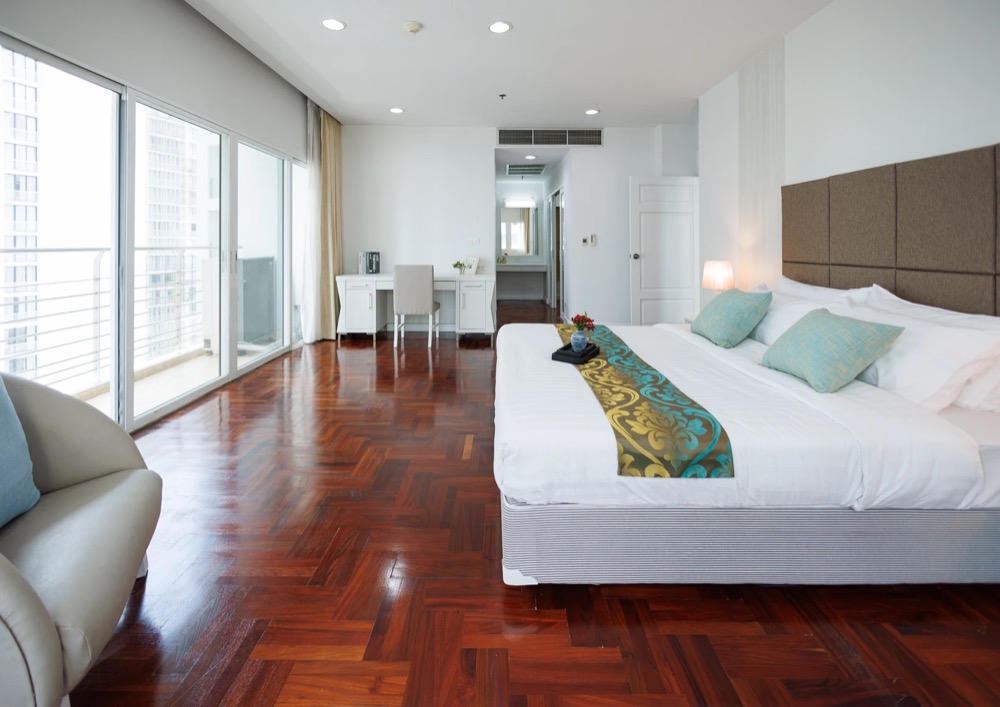 For RentCondoSukhumvit, Asoke, Thonglor : For rent, 3 bedrooms, near BTS Phrom Phong