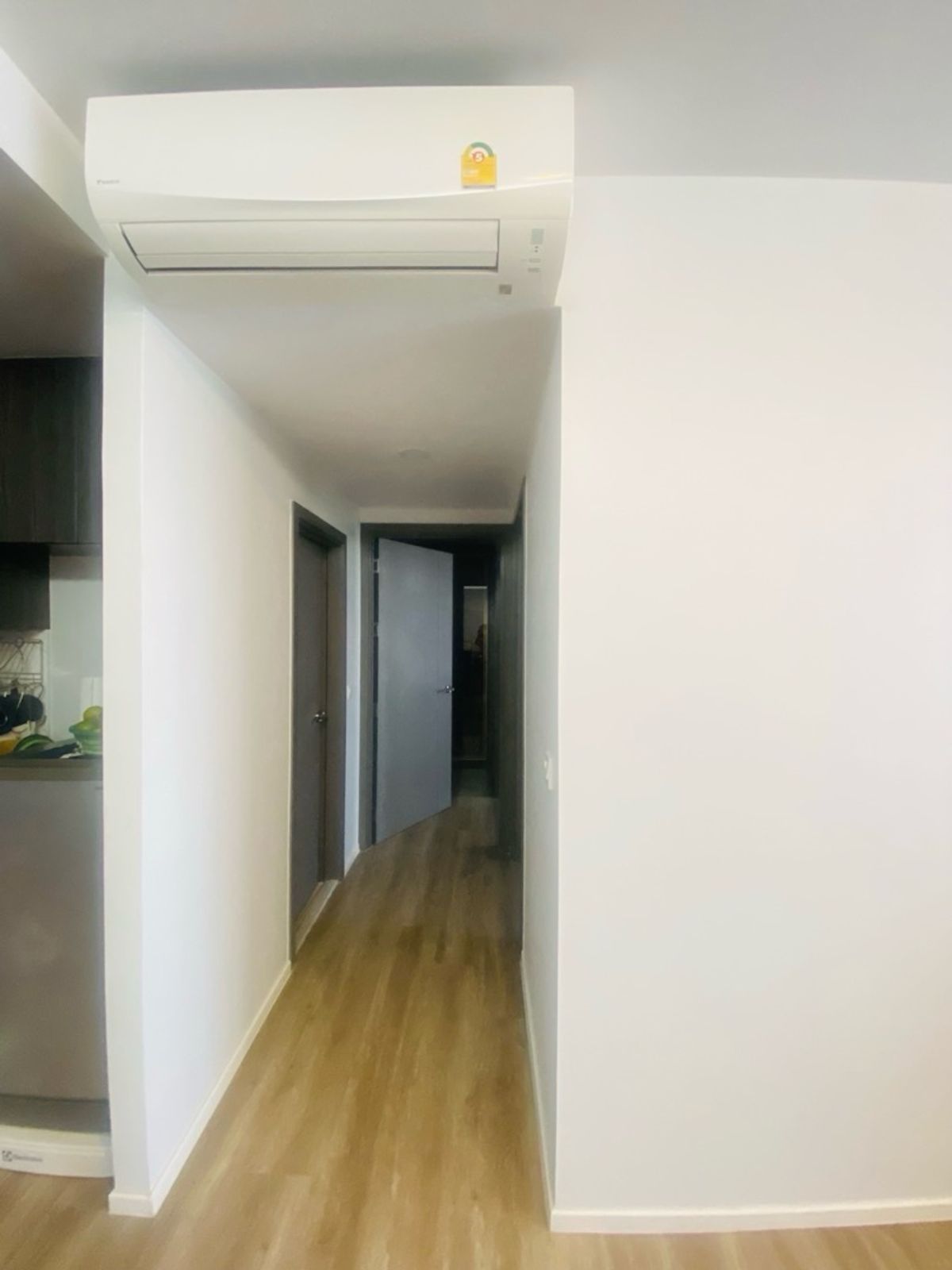 ขายคอนโดบางนา แบริ่ง ลาซาล : เวรี่ลาซาล ขายคอนโด  64 ตรม. ที่จอดรถฟิค Very Lasalle Condo – 2 ห้องนอน 2 ห้องน้ำ ขนาดใหญ่