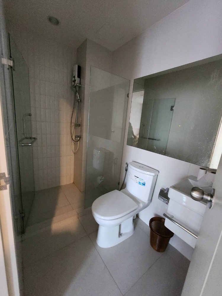 For RentCondoRama9, Petchburi, RCA : 📣For rent Life asoke 🚋 next to MRT Phetchaburi / size 30 sq m, high floor ✨