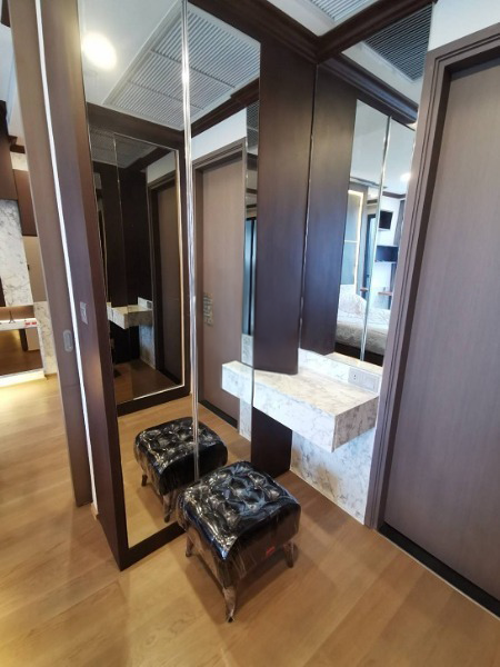 ให้เช่าคอนโดสยาม จุฬา สามย่าน : Ashton Chula - Silom【𝐑𝐄𝐍𝐓】🔥 ห้องโมเดิร์น พื้นที่ส่วนกลางวิวแบบพาราโนมา ติดกับMRTสามย่าน   🔥 ติดต่อไลน์ไอดี: @hacondo