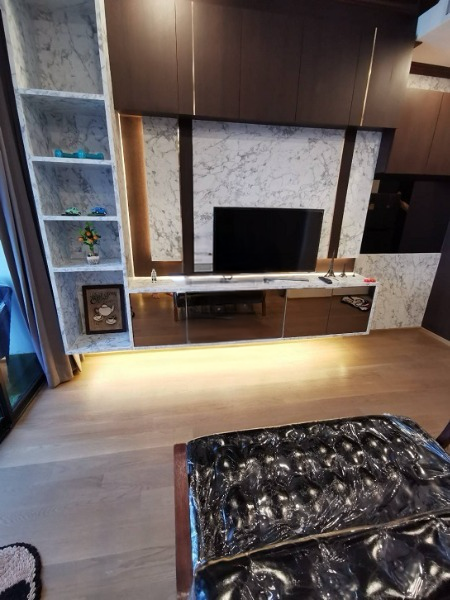 ให้เช่าคอนโดสยาม จุฬา สามย่าน : Ashton Chula - Silom【𝐑𝐄𝐍𝐓】🔥 ห้องโมเดิร์น พื้นที่ส่วนกลางวิวแบบพาราโนมา ติดกับMRTสามย่าน   🔥 ติดต่อไลน์ไอดี: @hacondo