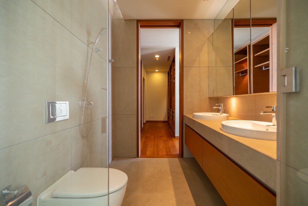 ให้เช่าคอนโดสาทร นราธิวาส : 🔥🔥 For Rent : 𝐒𝐮𝐤𝐡𝐨𝐭𝐡𝐚𝐢 𝐑𝐞𝐬𝐢𝐝𝐞𝐧𝐜𝐞 𝐒𝐚𝐭𝐡𝐨𝐫𝐧 1Bed 2Bath 139 sqm. Tel. 0959415999