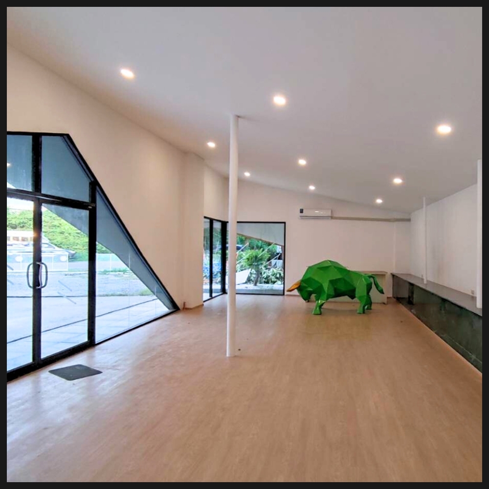 ให้เช่าโชว์รูมบางนา แบริ่ง ลาซาล : ให้เช่าโชว์รูม-ออฟฟิศ-ร้านกาแฟ สร้างใหม่พร้อมเข้าใช้  ติดถนนศรีนครินทร์ ย้ำ ติดถนนศรีนครินทร์