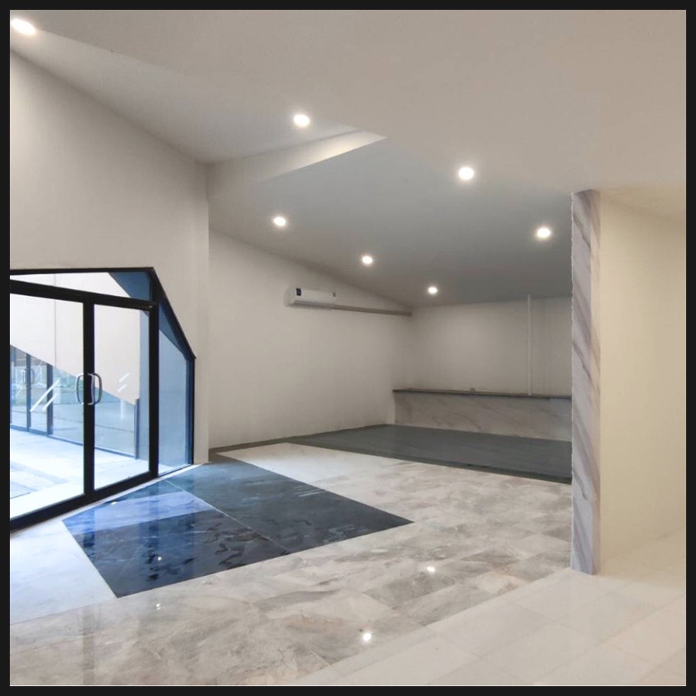 ให้เช่าโชว์รูมบางนา แบริ่ง ลาซาล : ให้เช่าโชว์รูม-ออฟฟิศ-ร้านกาแฟ สร้างใหม่พร้อมเข้าใช้  ติดถนนศรีนครินทร์ ย้ำ ติดถนนศรีนครินทร์