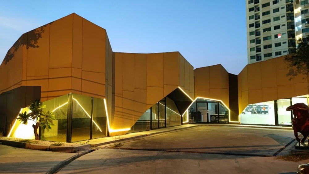 ให้เช่าโชว์รูมบางนา แบริ่ง ลาซาล : ให้เช่าโชว์รูม-ออฟฟิศ-ร้านกาแฟ สร้างใหม่พร้อมเข้าใช้  ติดถนนศรีนครินทร์ ย้ำ ติดถนนศรีนครินทร์