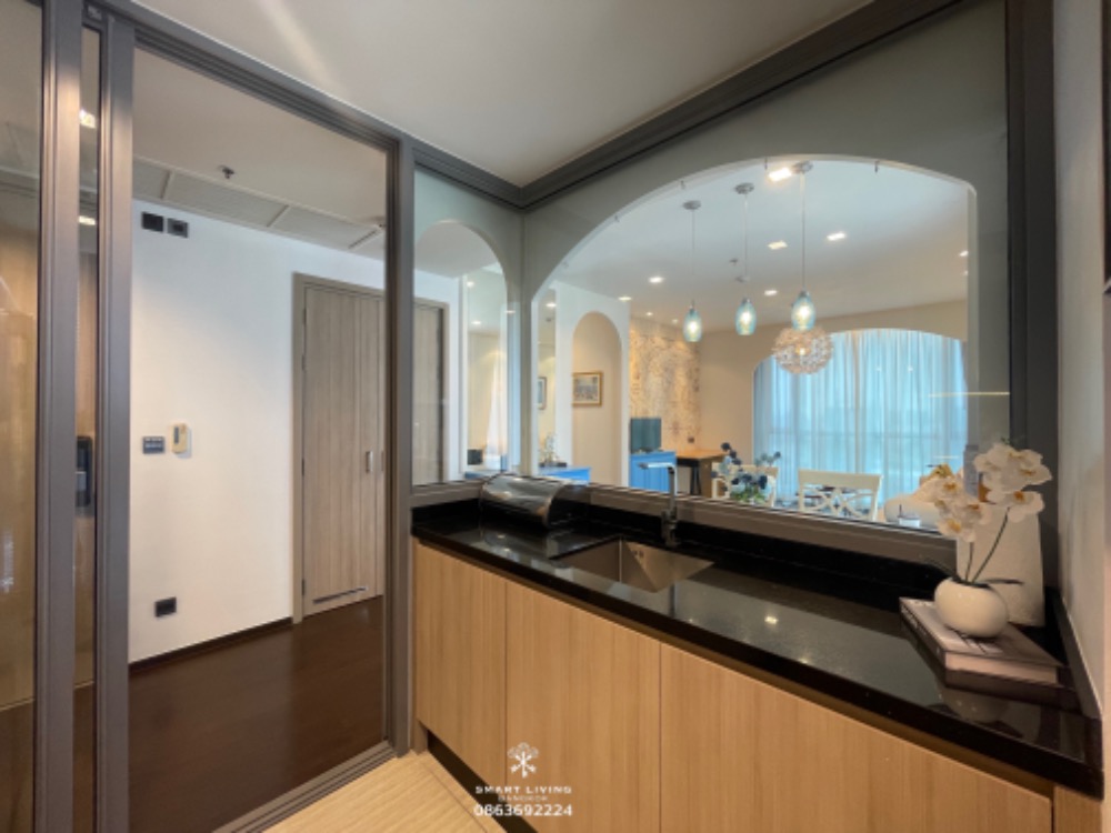 For SaleCondoRatchathewi,Phayathai : 📢👇For sale with tenant , 2 beds corner unit, only a few units of 2-beds, 85 sqm at The Line Ratchathewi , fully furnished,  unblocked view, nice decoration Santorini style.