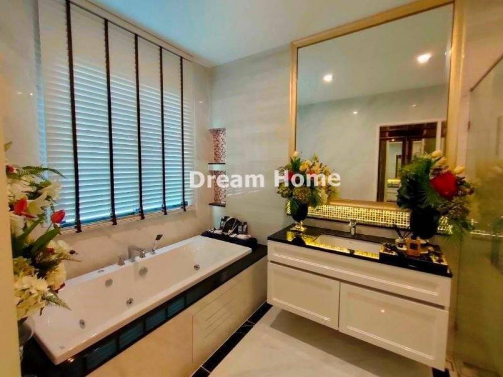 ให้เช่าบ้านบางนา แบริ่ง ลาซาล : Show Room House For Rent in Bangna Zone near MEGA & IKEA and Suvarnabhumi Airport