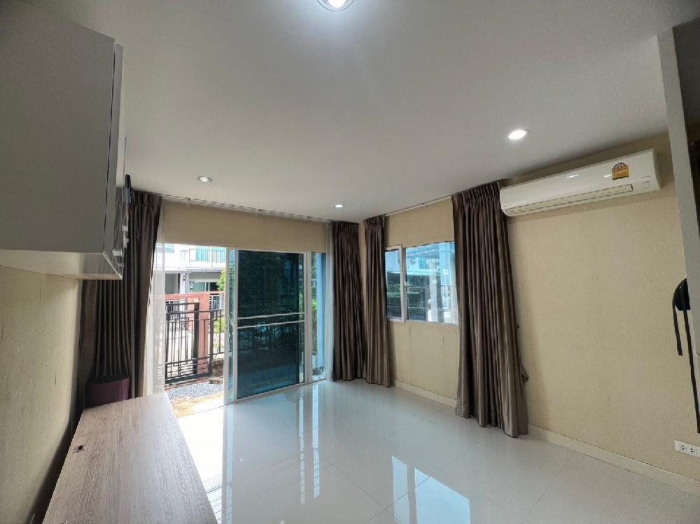 ขายบ้านพัฒนาการ ศรีนครินทร์ : ขายบ้าน ภัสสร  House for sale 8.89M -House พัฒนาการ 38 - 3 bed 2 bath 2 car park 121 sqm 35 sqwค่าโอน คนละครึ่ง  Please Call / line/WhatsApp  0938563451 K.noey