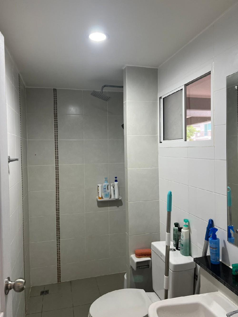 ขายบ้านพัฒนาการ ศรีนครินทร์ : ขายบ้าน ภัสสร  House for sale 8.89M -House พัฒนาการ 38 - 3 bed 2 bath 2 car park 121 sqm 35 sqwค่าโอน คนละครึ่ง  Please Call / line/WhatsApp  0938563451 K.noey