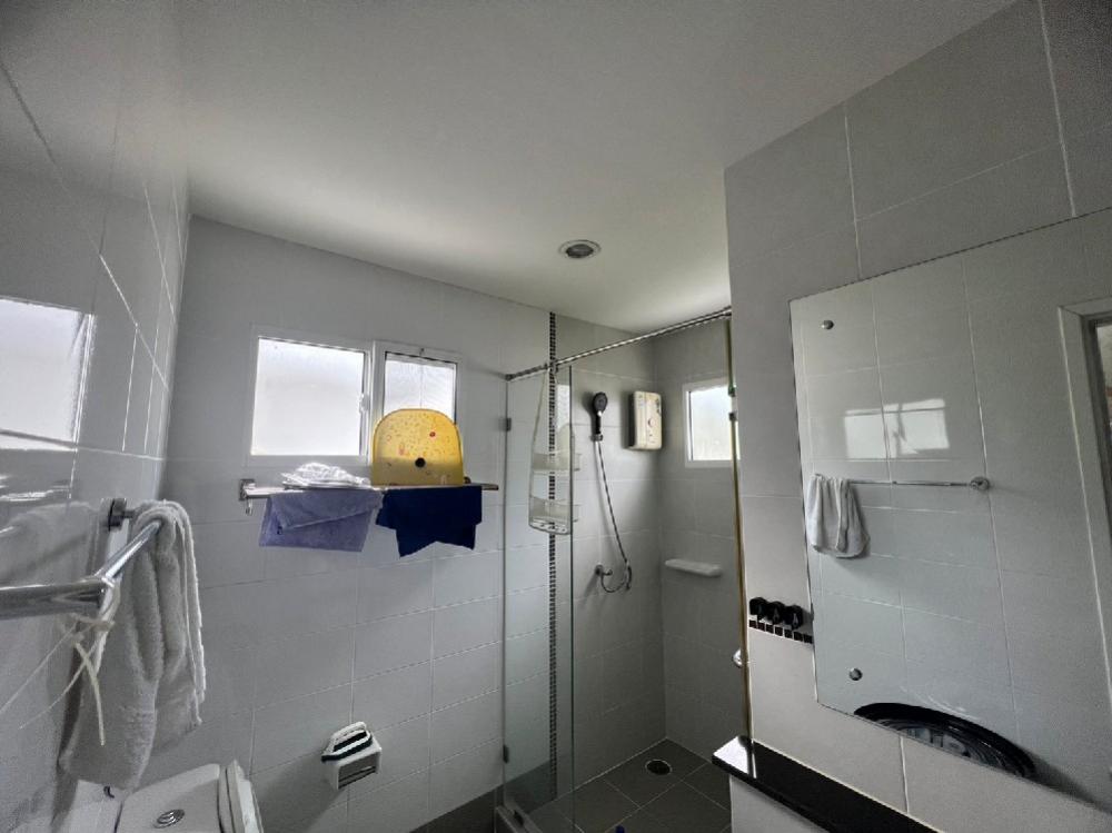 ขายบ้านพัฒนาการ ศรีนครินทร์ : ขายบ้าน ภัสสร  House for sale 8.89M -House พัฒนาการ 38 - 3 bed 2 bath 2 car park 121 sqm 35 sqwค่าโอน คนละครึ่ง  Please Call / line/WhatsApp  0938563451 K.noey