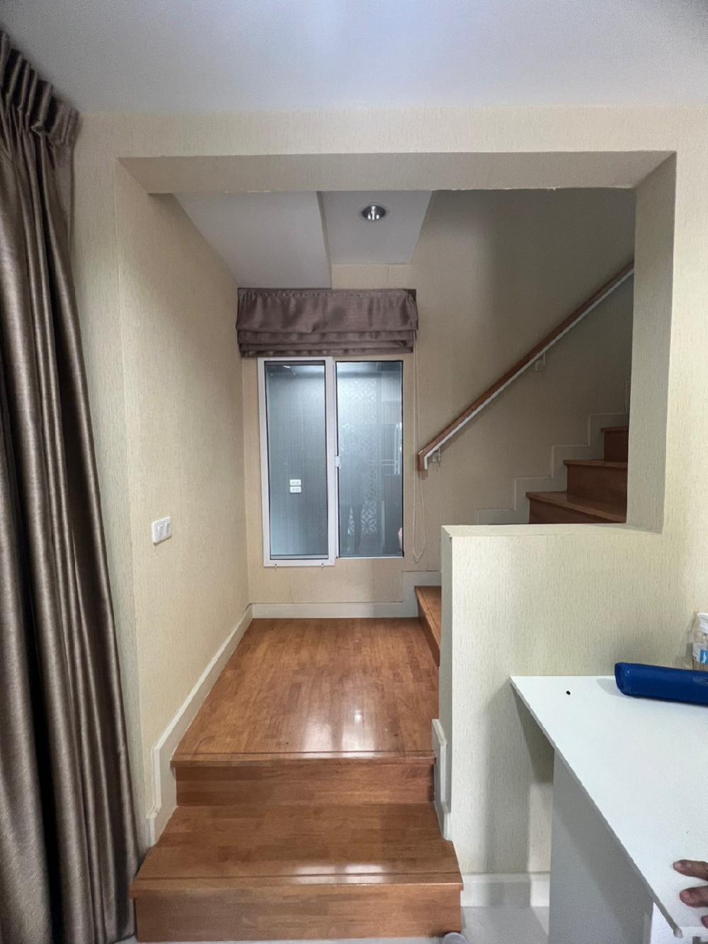 ขายบ้านพัฒนาการ ศรีนครินทร์ : ขายบ้าน ภัสสร  House for sale 8.89M -House พัฒนาการ 38 - 3 bed 2 bath 2 car park 121 sqm 35 sqwค่าโอน คนละครึ่ง  Please Call / line/WhatsApp  0938563451 K.noey