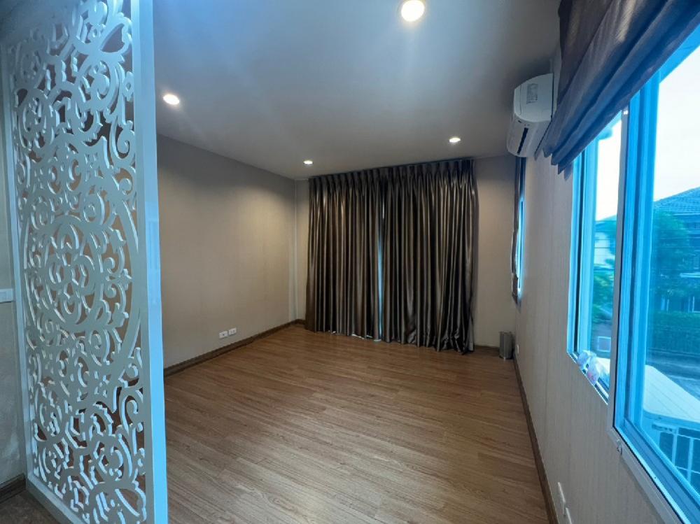 ขายบ้านพัฒนาการ ศรีนครินทร์ : ขายบ้าน ภัสสร  House for sale 8.89M -House พัฒนาการ 38 - 3 bed 2 bath 2 car park 121 sqm 35 sqwค่าโอน คนละครึ่ง  Please Call / line/WhatsApp  0938563451 K.noey