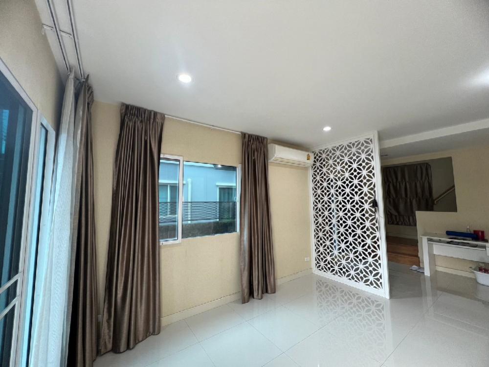 ขายบ้านพัฒนาการ ศรีนครินทร์ : ขายบ้าน ภัสสร  House for sale 8.89M -House พัฒนาการ 38 - 3 bed 2 bath 2 car park 121 sqm 35 sqwค่าโอน คนละครึ่ง  Please Call / line/WhatsApp  0938563451 K.noey