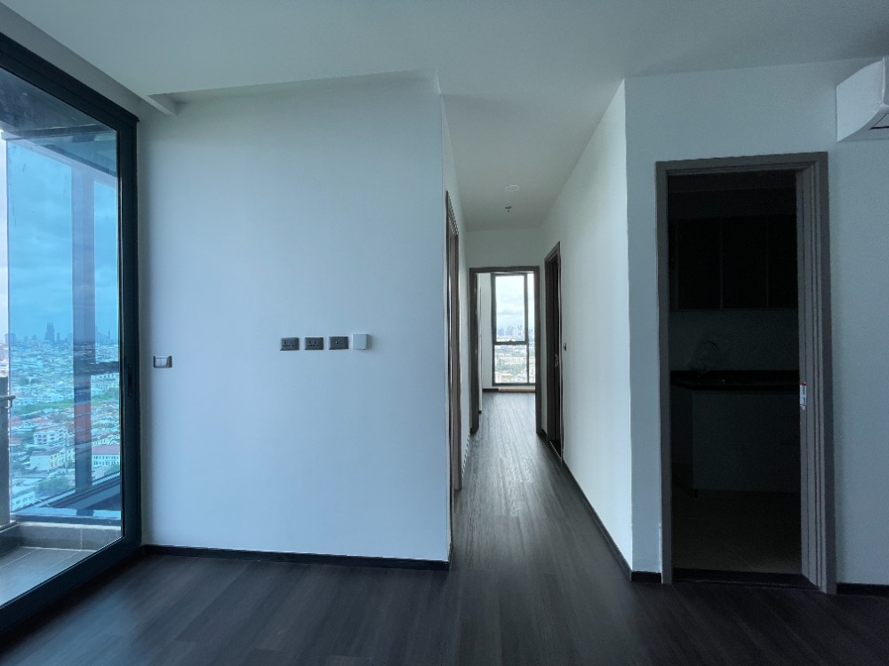 For SaleCondoRama3 (Riverside),Satupadit : Condo for sale, Sapphire Luxurious Condo Sathorn-Rama 3, 8th floor, usable area 54.00 sq m, 2 bedrooms, 2 bathrooms, Chao Phraya River view. Close to Bhumibol Bridge (Industrial Ring Road) and Si Rat Expressway. Location that is easily connected to the ci