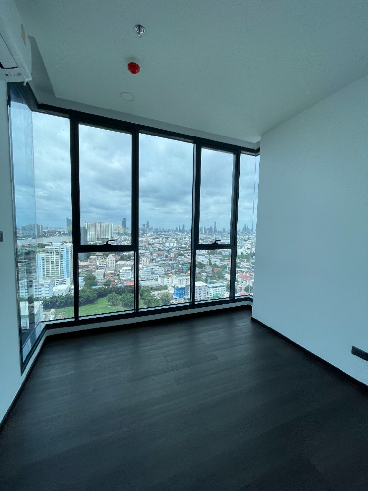 For SaleCondoRama3 (Riverside),Satupadit : Condo for sale, Sapphire Luxurious Condo Sathorn-Rama 3, 8th floor, usable area 54.00 sq m, 2 bedrooms, 2 bathrooms, Chao Phraya River view. Close to Bhumibol Bridge (Industrial Ring Road) and Si Rat Expressway. Location that is easily connected to the ci