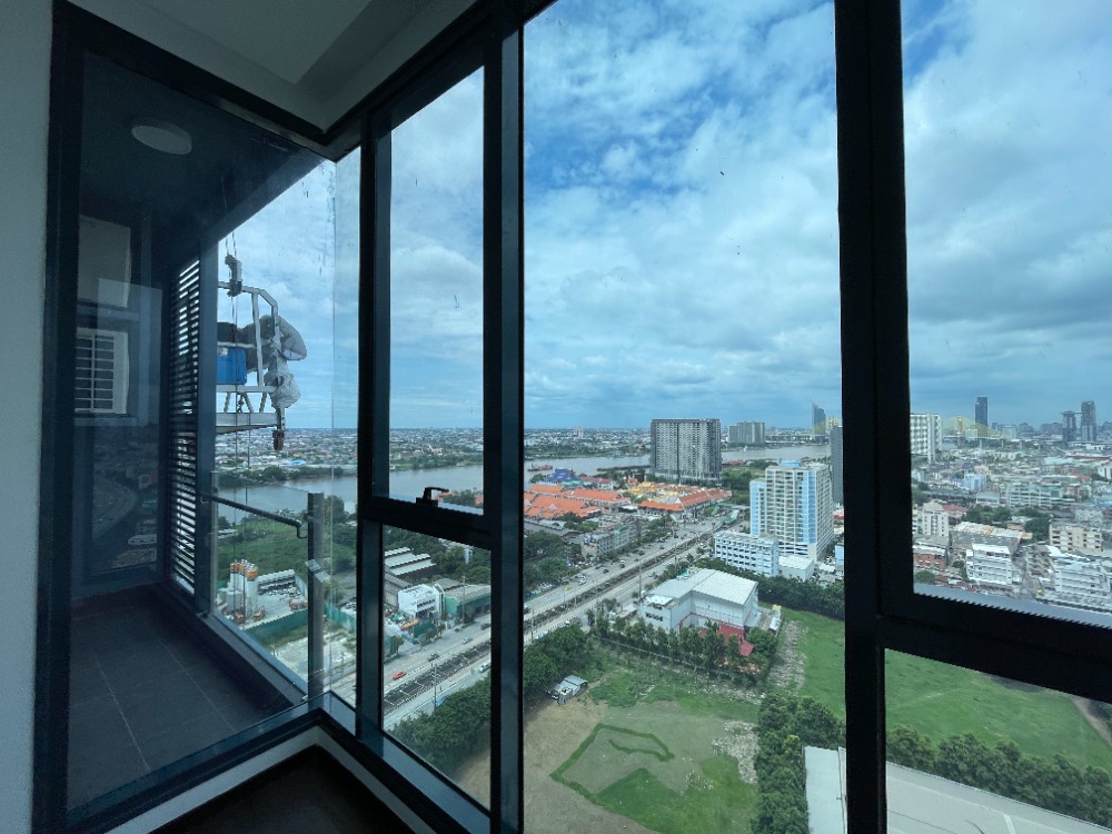 For SaleCondoRama3 (Riverside),Satupadit : Condo for sale, Sapphire Luxurious Condo Sathorn-Rama 3, 8th floor, usable area 54.00 sq m, 2 bedrooms, 2 bathrooms, Chao Phraya River view. Close to Bhumibol Bridge (Industrial Ring Road) and Si Rat Expressway. Location that is easily connected to the ci