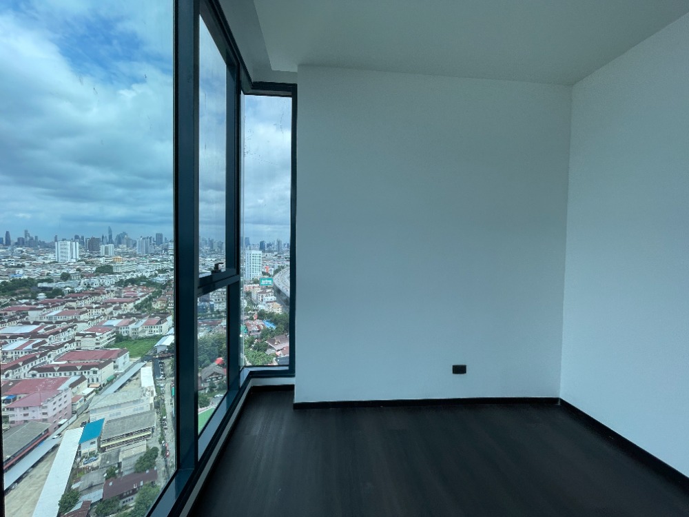 For SaleCondoRama3 (Riverside),Satupadit : Condo for sale, Sapphire Luxurious Condo Sathorn-Rama 3, 8th floor, usable area 54.00 sq m, 2 bedrooms, 2 bathrooms, Chao Phraya River view. Close to Bhumibol Bridge (Industrial Ring Road) and Si Rat Expressway. Location that is easily connected to the ci