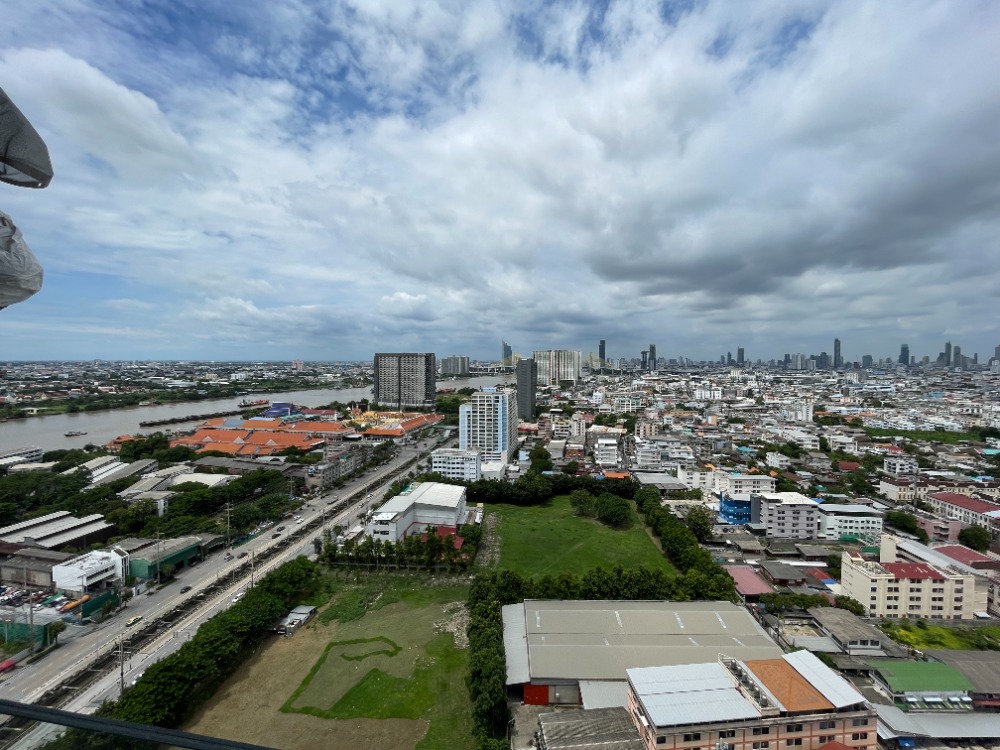 For SaleCondoRama3 (Riverside),Satupadit : Condo for sale, Sapphire Luxurious Condo Sathorn-Rama 3, 8th floor, usable area 54.00 sq m, 2 bedrooms, 2 bathrooms, Chao Phraya River view. Close to Bhumibol Bridge (Industrial Ring Road) and Si Rat Expressway. Location that is easily connected to the ci