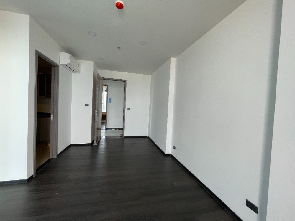 For SaleCondoRama3 (Riverside),Satupadit : Condo for sale, Sapphire Luxurious Condo Sathorn-Rama 3, 8th floor, usable area 54.00 sq m, 2 bedrooms, 2 bathrooms, Chao Phraya River view. Close to Bhumibol Bridge (Industrial Ring Road) and Si Rat Expressway. Location that is easily connected to the ci