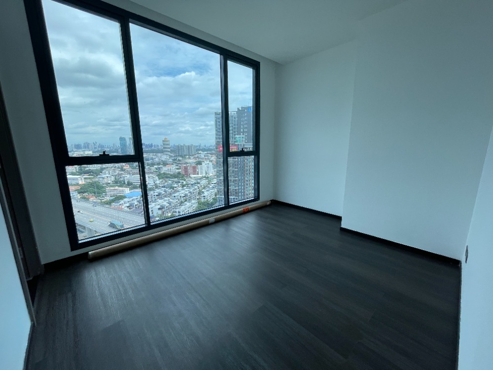 For SaleCondoRama3 (Riverside),Satupadit : Condo for sale, Sapphire Luxurious Condo Sathorn-Rama 3, 8th floor, usable area 54.00 sq m, 2 bedrooms, 2 bathrooms, Chao Phraya River view. Close to Bhumibol Bridge (Industrial Ring Road) and Si Rat Expressway. Location that is easily connected to the ci