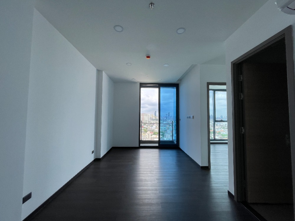 For SaleCondoRama3 (Riverside),Satupadit : Condo for sale, Sapphire Luxurious Condo Sathorn-Rama 3, 8th floor, usable area 54.00 sq m, 2 bedrooms, 2 bathrooms, Chao Phraya River view. Close to Bhumibol Bridge (Industrial Ring Road) and Si Rat Expressway. Location that is easily connected to the ci