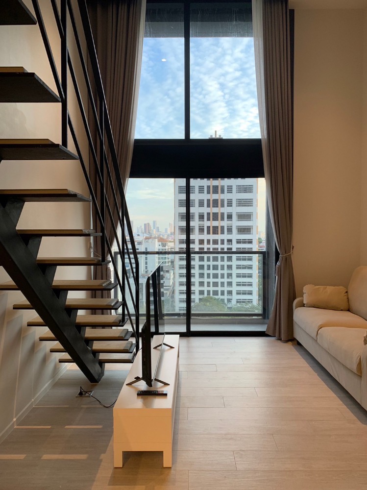 ให้เช่าคอนโดสีลม ศาลาแดง บางรัก : 📌For RENT เช่า | The Lofts Silom - 1BR Lofts - Hybrid (47 sqm) 35,000 THB