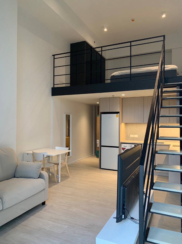 ให้เช่าคอนโดสีลม ศาลาแดง บางรัก : 📌For RENT เช่า | The Lofts Silom - 1BR Lofts - Hybrid (47 sqm) 35,000 THB