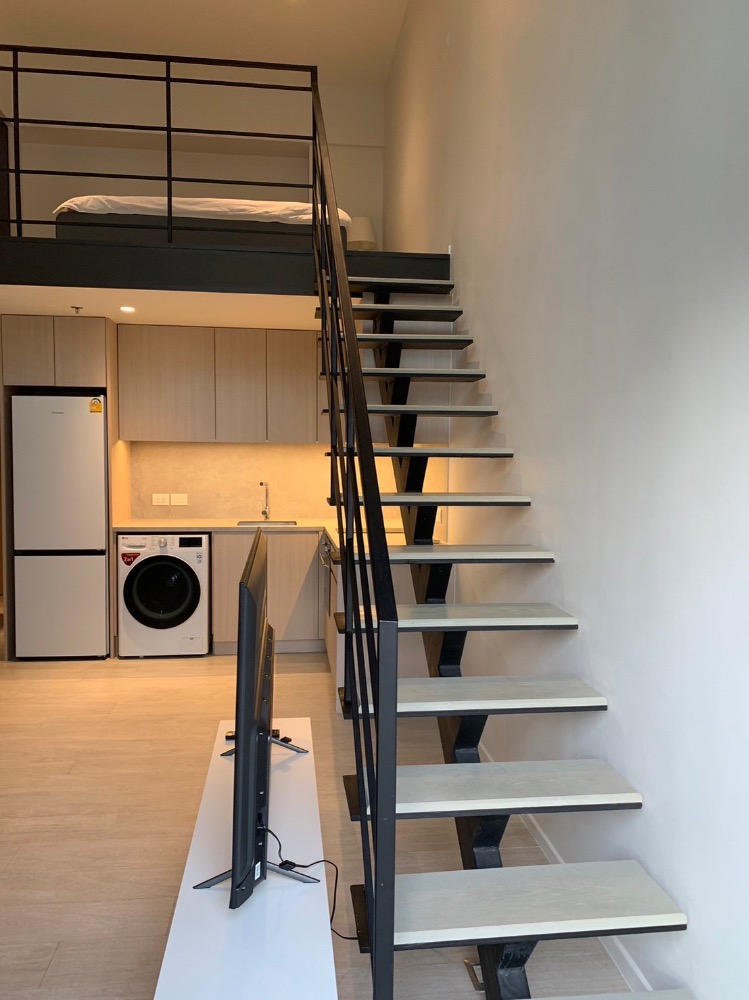 ให้เช่าคอนโดสีลม ศาลาแดง บางรัก : 📌For RENT เช่า | The Lofts Silom - 1BR Lofts - Hybrid (47 sqm) 35,000 THB