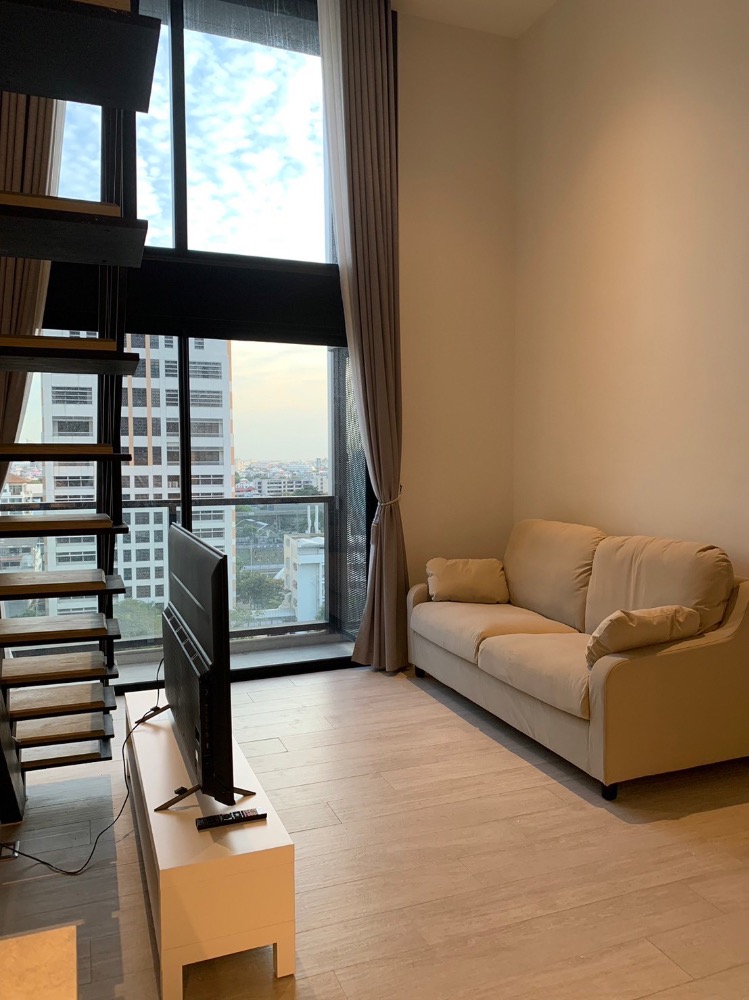ให้เช่าคอนโดสีลม ศาลาแดง บางรัก : 📌For RENT เช่า | The Lofts Silom - 1BR Lofts - Hybrid (47 sqm) 35,000 THB