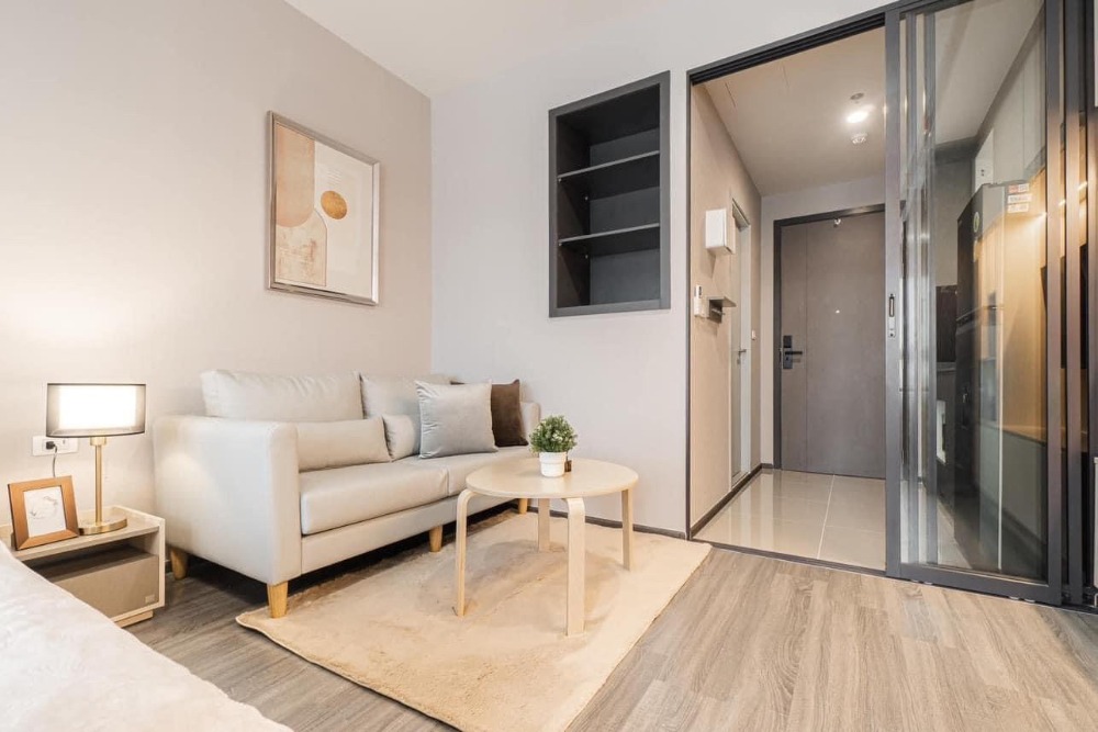 ให้เช่าคอนโดสยาม จุฬา สามย่าน : 28 ตรม. ชั้น24★เดินไปเรียนสวรรค์ของน้องๆ ใกล้ม.จุฬาสุดๆ★ ตึกใหม่ นิสิตอยู่เกือบทั้งตึก MRTสามย่าน บัญชีจุฬา นิติจุฬา นิเทศจุฬา Samyan 270m. to MRTsamyan ideo q chula