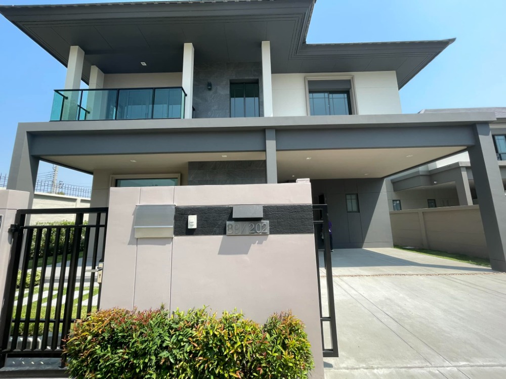 For SaleHouseRama5, Ratchapruek, Bangkruai : Bangkok Boulevard Sathorn-Pinklao 2 Bangkok Boulevard Sathorn-Pinklao 2 detached house 94.7 square wah is a new house.