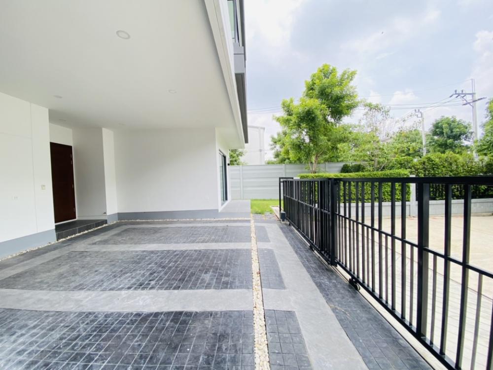 For SaleHouseLadkrabang, Suwannaphum Airport : #Urgent sale, luxury single house, private garden corner 