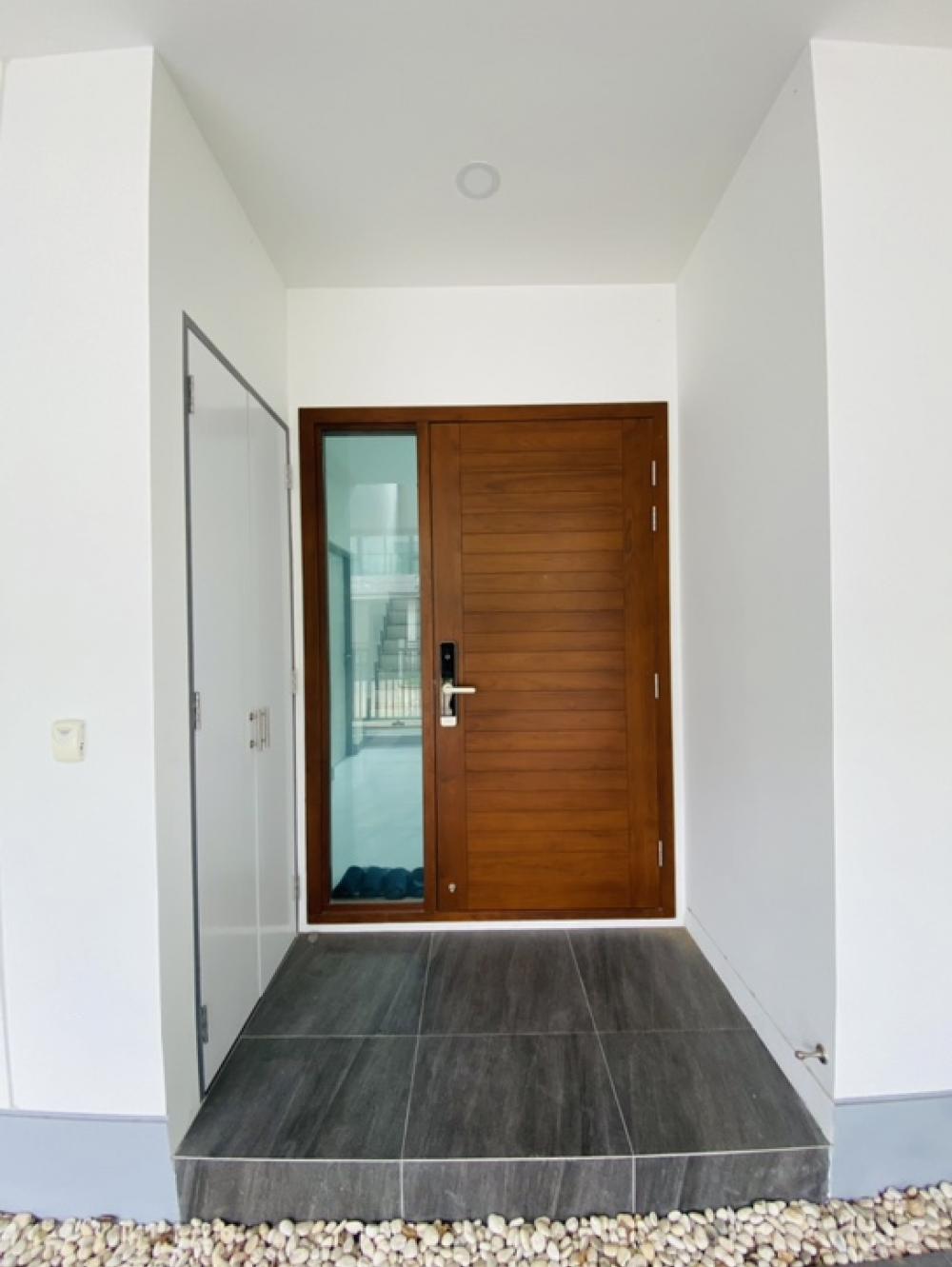 For SaleHouseLadkrabang, Suwannaphum Airport : #Urgent sale, luxury single house, private garden corner 