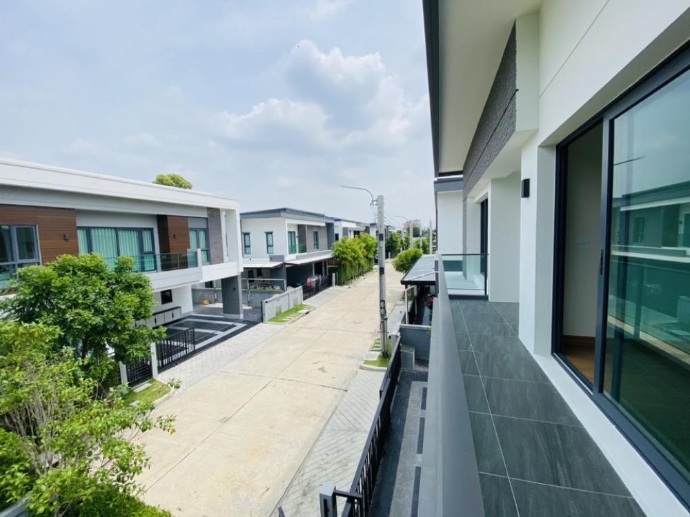 For SaleHouseLadkrabang, Suwannaphum Airport : #Urgent sale, luxury single house, private garden corner 