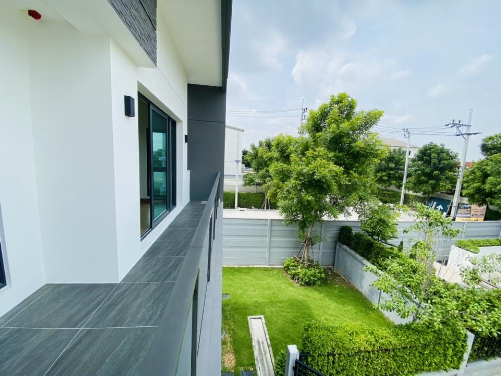 For SaleHouseLadkrabang, Suwannaphum Airport : #Urgent sale, luxury single house, private garden corner 