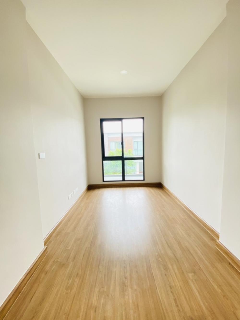 For SaleHouseLadkrabang, Suwannaphum Airport : #Urgent sale, luxury single house, private garden corner 