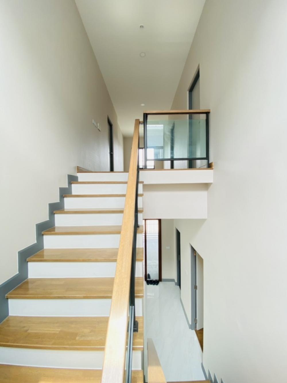 For SaleHouseLadkrabang, Suwannaphum Airport : #Urgent sale, luxury single house, private garden corner 