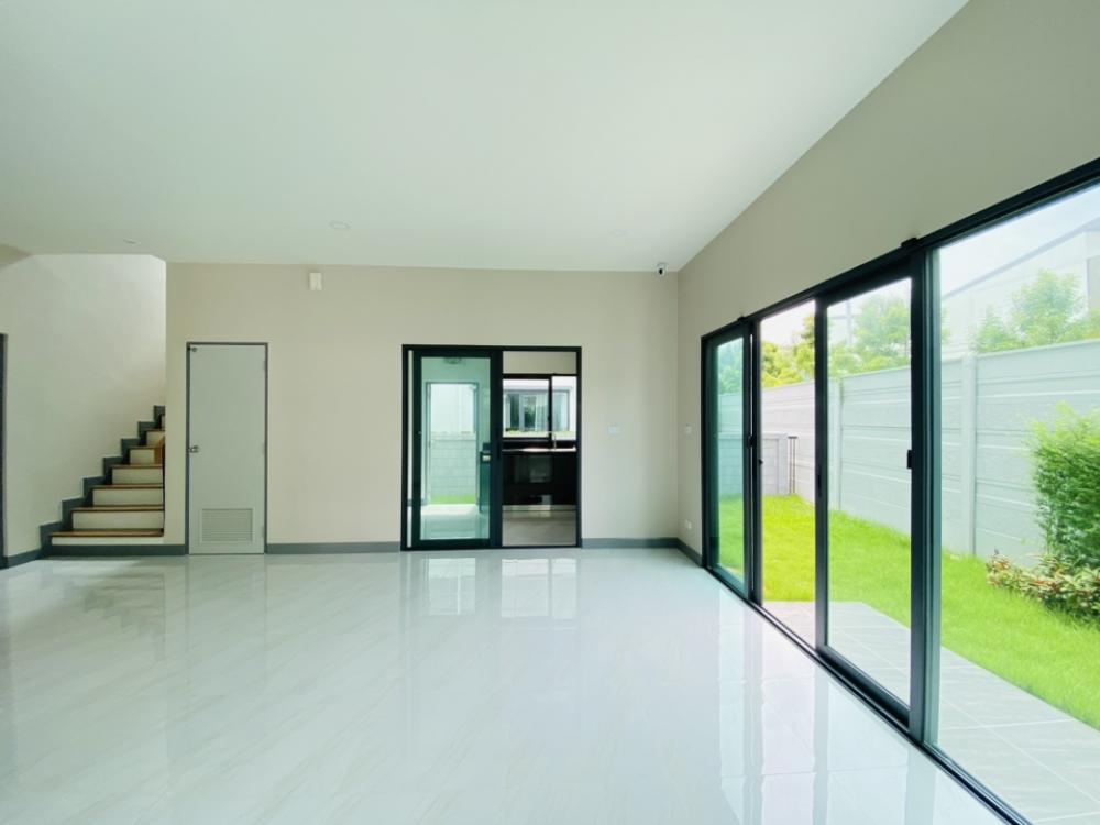 For SaleHouseLadkrabang, Suwannaphum Airport : #Urgent sale, luxury single house, private garden corner 