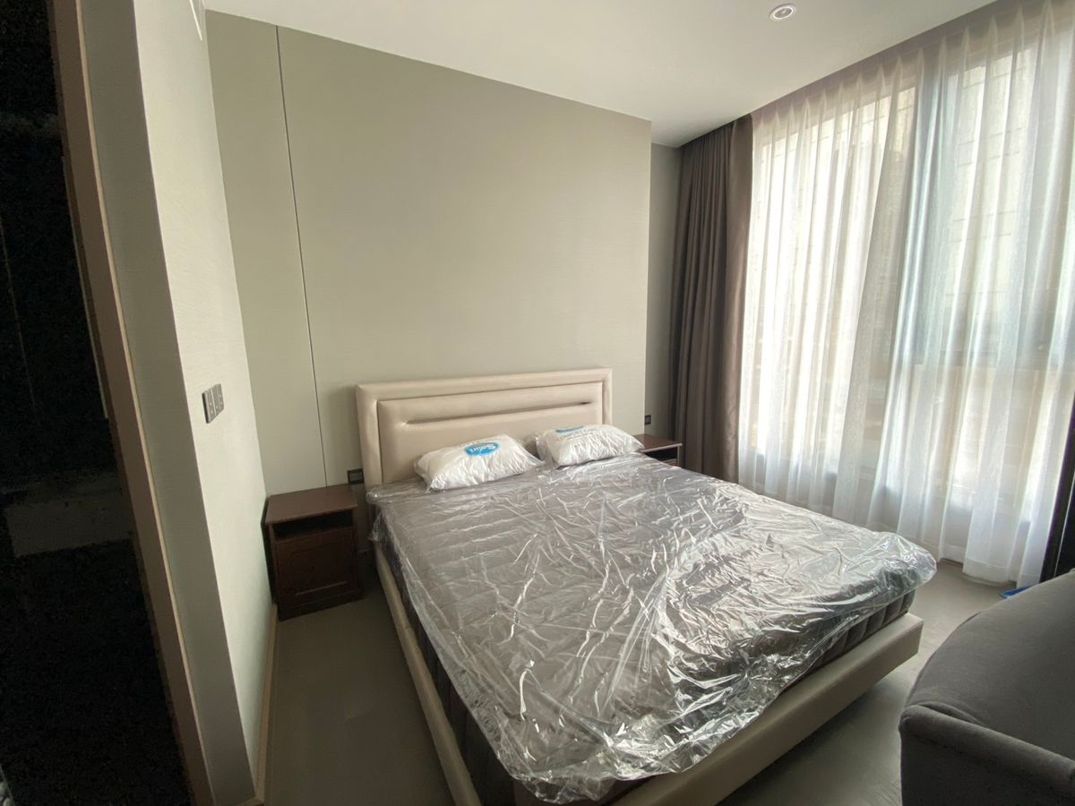 ให้เช่าคอนโดพระราม 9 เพชรบุรีตัดใหม่ RCA : ราคาดีสุด [ Rent ] The Esse at Singha complex - 1 bed 35 sq. 25,000 Best Price !! ( รีบนัดชมได้ค่ะ 081-152-6154 ) ติด MRT เพชรบุรี , ใกล้ มศว , คอนโดส่วนกลางหรู จาก บ.สิงห์