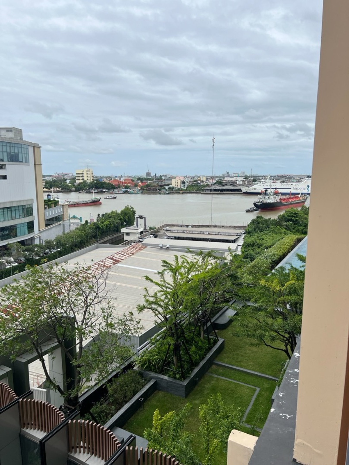 ขายคอนโดพระราม 3 สาธุประดิษฐ์ : 🔥ขายถูก  ห้องสวย ทิศตะวันออก เดอะคีย์พระราม3