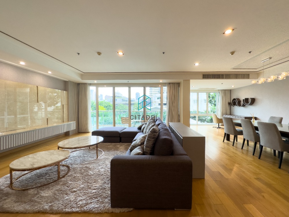 ให้เช่าคอนโดสุขุมวิท อโศก ทองหล่อ : Ideal Family Condo in The Heart of Bangkok! Spacious 4 Beds Unit for Rent!