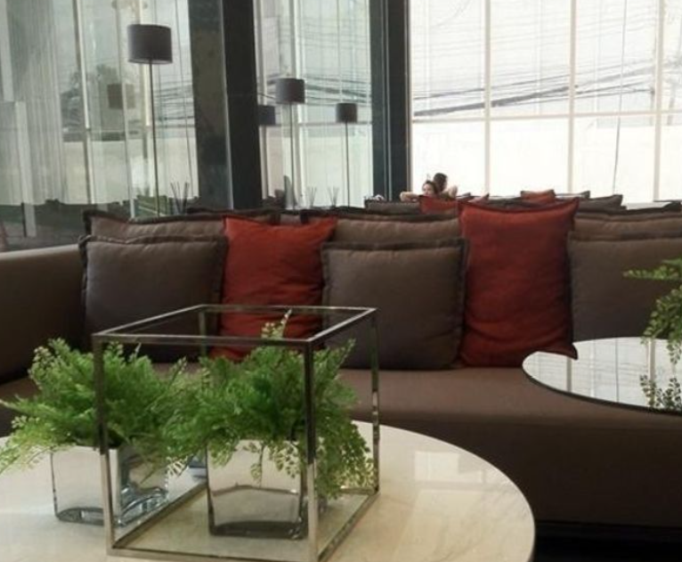 For RentCondoRatchathewi,Phayathai : Pyne 30 sq.m. Eng 中 日 Please add LINE ID @806qphgn o8415o5483 Rent & Sell