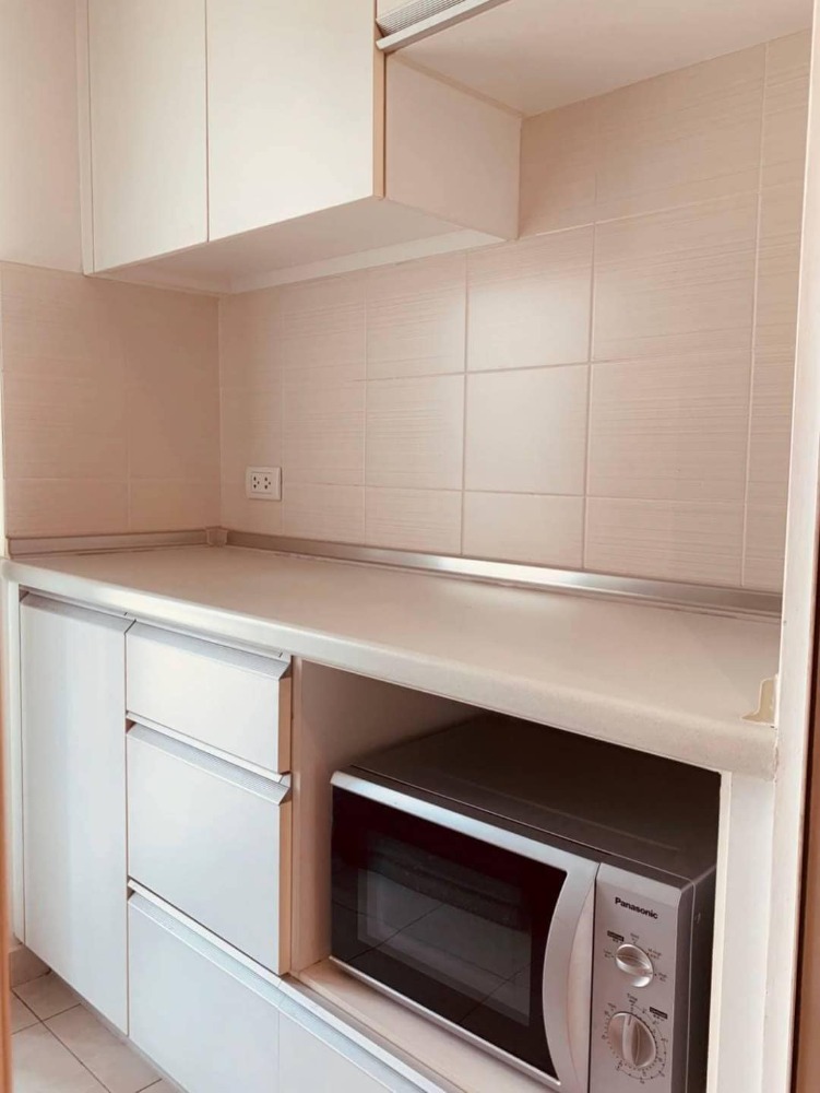 For RentCondoRama9, Petchburi, RCA : 📣 Lumpini Place Rama 9 🚋 MRT Rama 9 / size 34 sq m, bedroom partition, beautifully decorated room✨