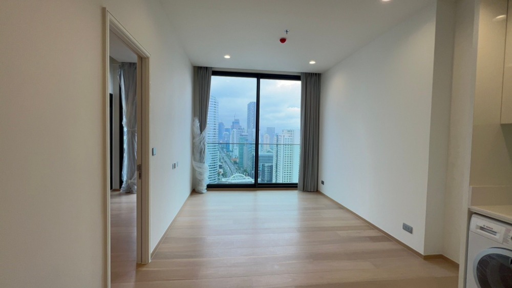 For SaleCondoSathorn, Narathiwat : Last Unit!! Tel/Line 096-2479369, HOT DEAL FREE COMMON FEE 1 YEAR, !! FOR SELL ANIL12 / 1 BEDROOM 1 BATHROOM 46 SQ.M. HIGHT FLOOR RARE ITEM