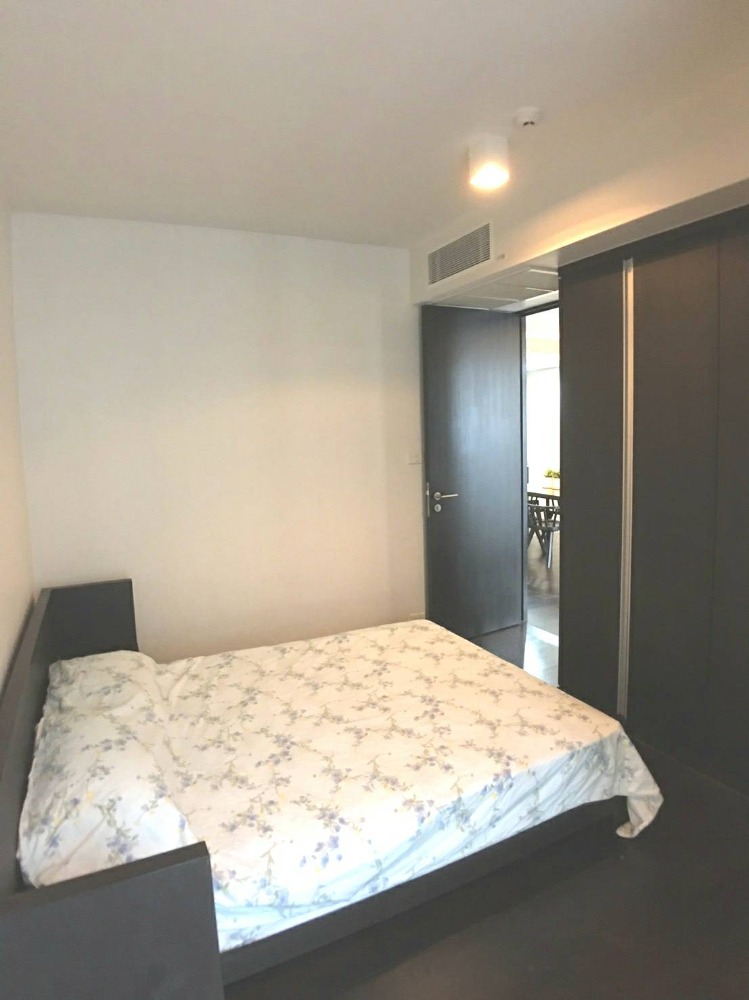 ขายคอนโดสุขุมวิท อโศก ทองหล่อ : คอนโด ไซมิส จอยญ่า สุขุมวิท 31 ชั้น6 
วิวสระ 2นอน ทำเลใจกลางเมืองย่านอโศก ห้องพร้อมเข้าอยู่ 