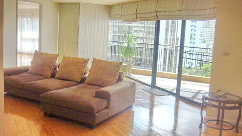 For RentCondoSukhumvit, Asoke, Thonglor : ✨ For rent, 3 bedrooms, large balcony, near Terminal 21 and BTS Phrom Phong.