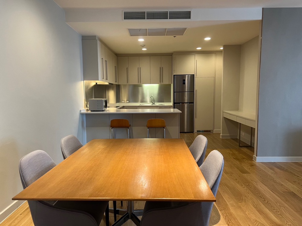 ให้เช่าคอนโดสาทร นราธิวาส : ✨ ให้เช่า Chatrium 2 bedrooms , big size unit, by the river near Shrewsbury international school , with many special offers