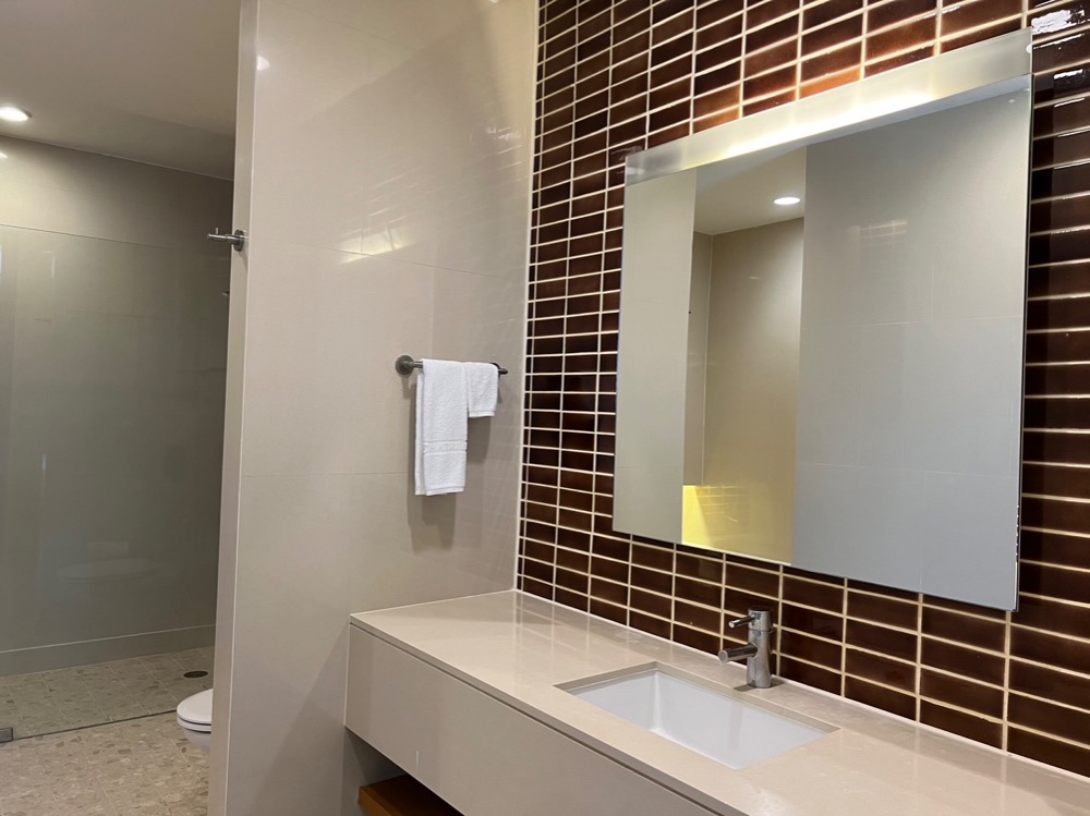 ให้เช่าคอนโดสาทร นราธิวาส : ✨ ให้เช่า Chatrium 2 bedrooms , big size unit, by the river near Shrewsbury international school , with many special offers