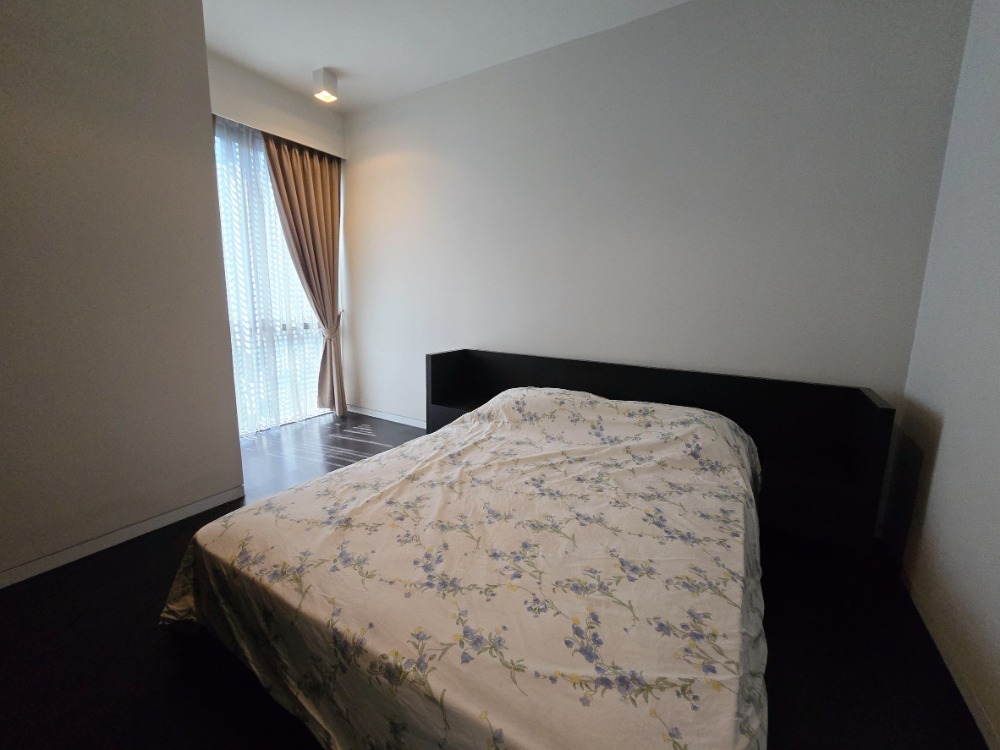 ขายคอนโดสุขุมวิท อโศก ทองหล่อ : คอนโด ไซมิส จอยญ่า สุขุมวิท 31 ชั้น6 
วิวสระ 2นอน ทำเลใจกลางเมืองย่านอโศก ห้องพร้อมเข้าอยู่ 